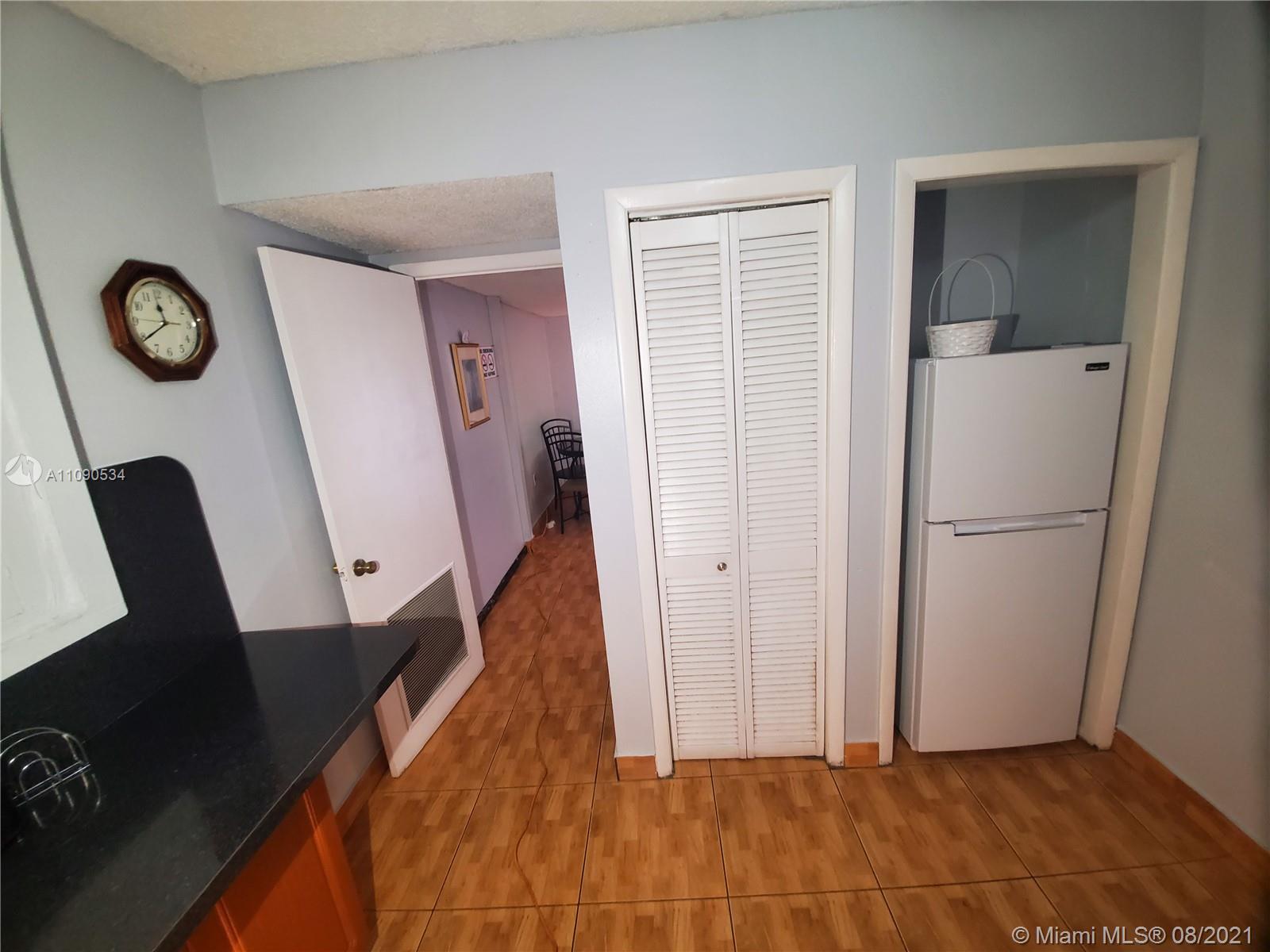 2820 Southwest 95th Avenue Miami, FL 33165 - Photo 84 of 100 a view of a hallway with elevator