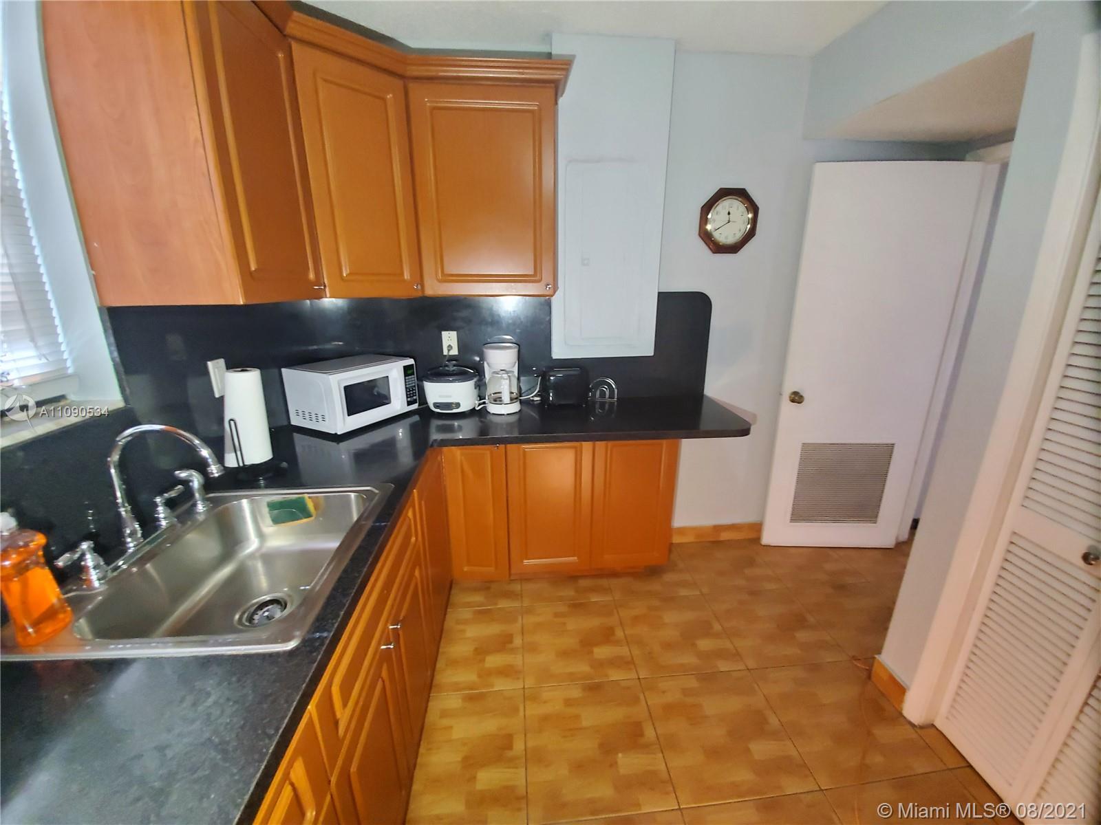 2820 Southwest 95th Avenue Miami, FL 33165 - Photo 86 of 100