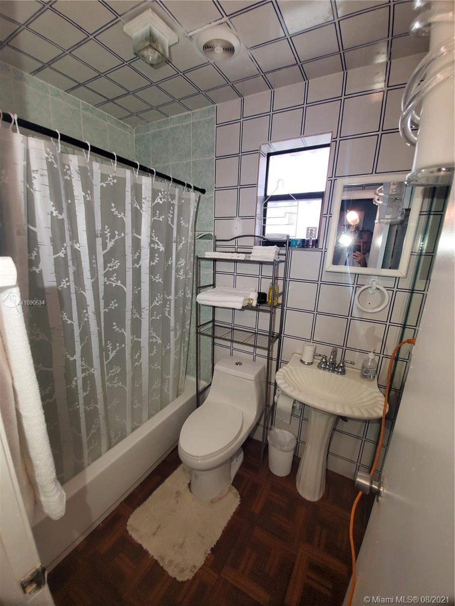2820 Southwest 95th Avenue Miami, FL 33165 - Photo 95 of 100