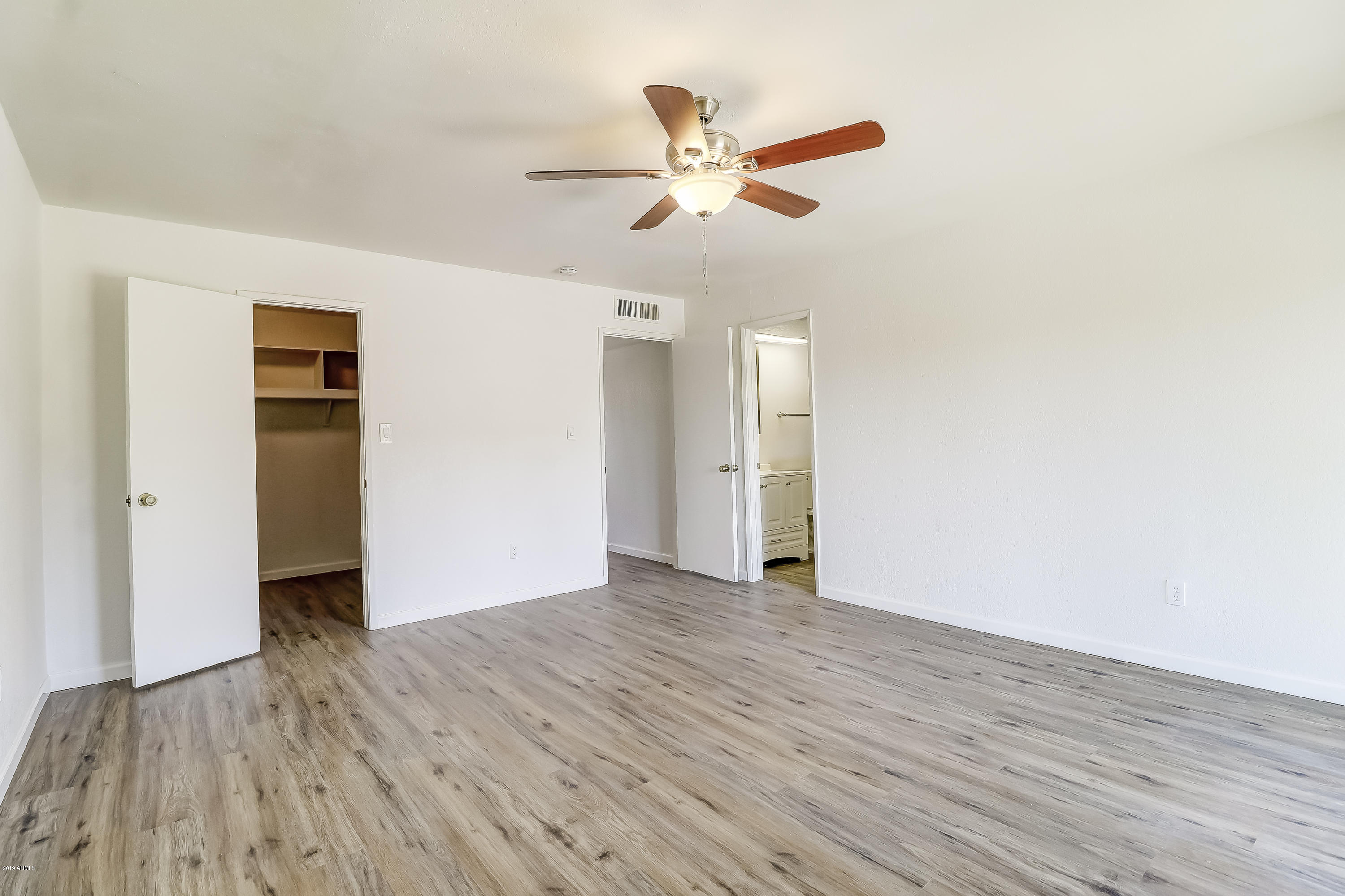3933 West Phelps Road Phoenix, AZ 85053 - Photo 23 of 36