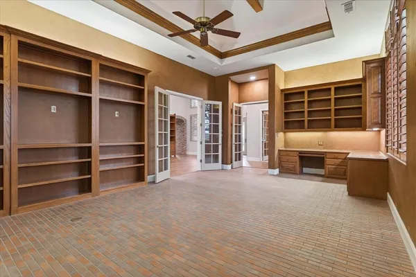 $4,500,000 | 701 West Walcott Street, Pilot Point, TX 76258