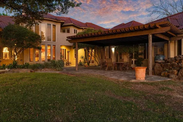$4,500,000 | 701 West Walcott Street, Pilot Point, TX 76258