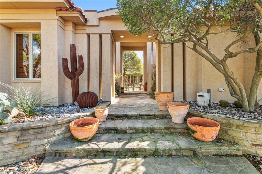 701 West Walcott Street Pilot Point, TX 76258 - Photo 8 of 40