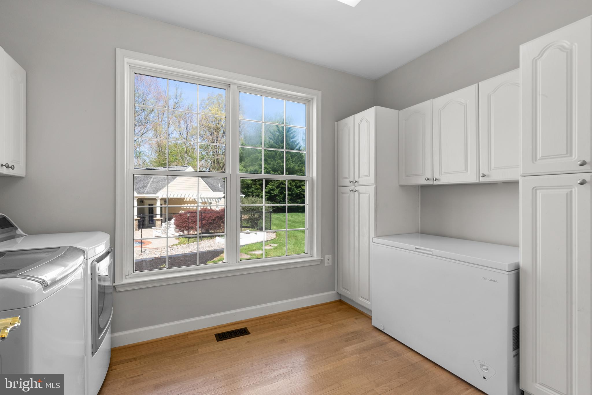 15426 Conrad Spring Road Boyds, MD 20841 - Photo 28 of 73 Laundry on main level