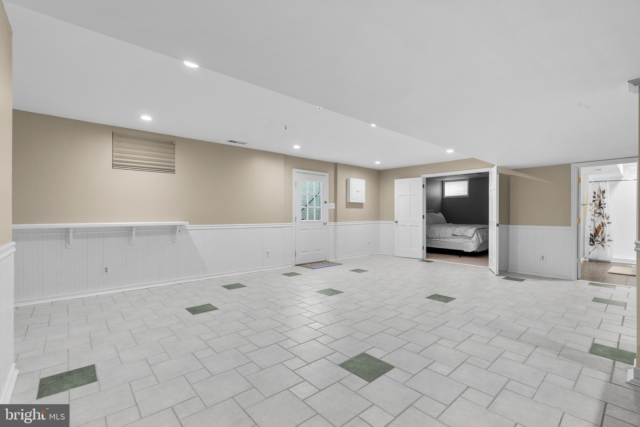 15426 Conrad Spring Road Boyds, MD 20841 - Photo 47 of 73 Tons of space!