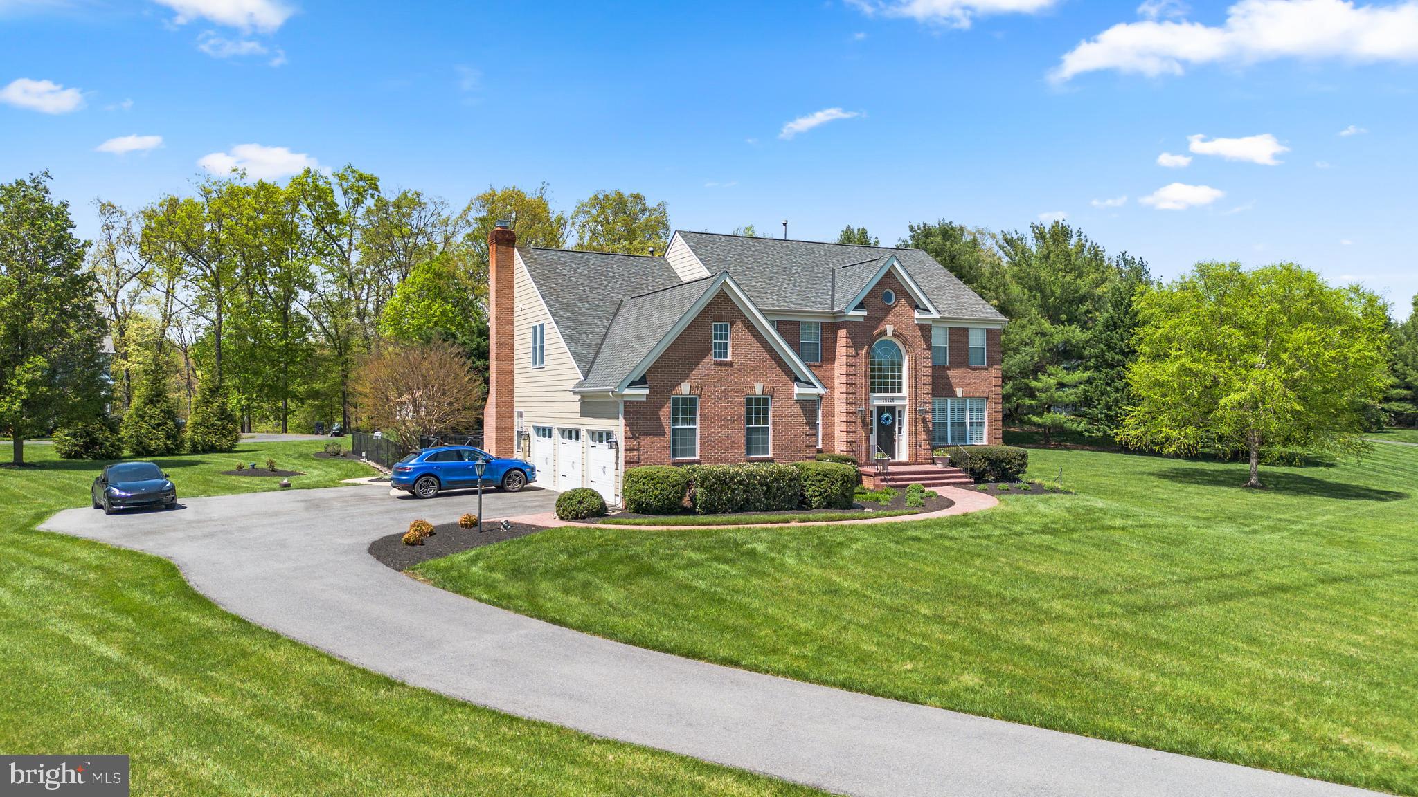 15426 Conrad Spring Road Boyds, MD 20841 - Photo 6 of 73 3 car attached garage!