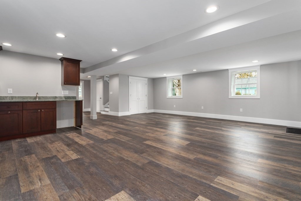 10 Olde Towne Road Lynnfield, MA 01940 - Photo 24 of 32