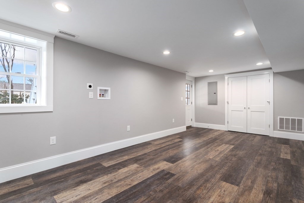 10 Olde Towne Road Lynnfield, MA 01940 - Photo 26 of 32