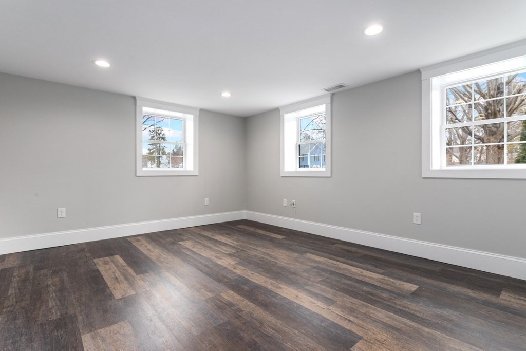 10 Olde Towne Road Lynnfield, MA 01940 - Photo 28 of 32