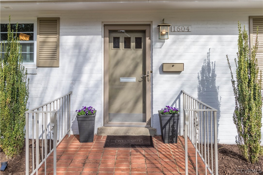 1604 Princeton Road Richmond, VA 23227 - Photo 3 of 47 Gallery Image 3