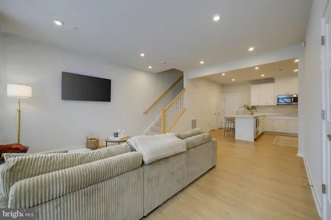 $479,000 | 203 Park Central Terrace, Manassas Park, VA 20111