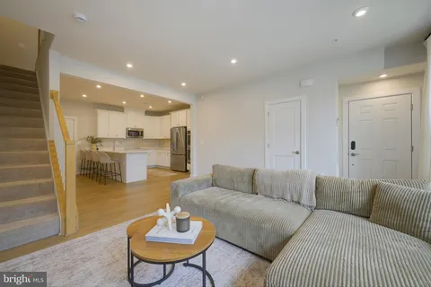 $479,000 | 203 Park Central Terrace, Manassas Park, VA 20111