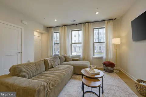 $479,000 | 203 Park Central Terrace, Manassas Park, VA 20111