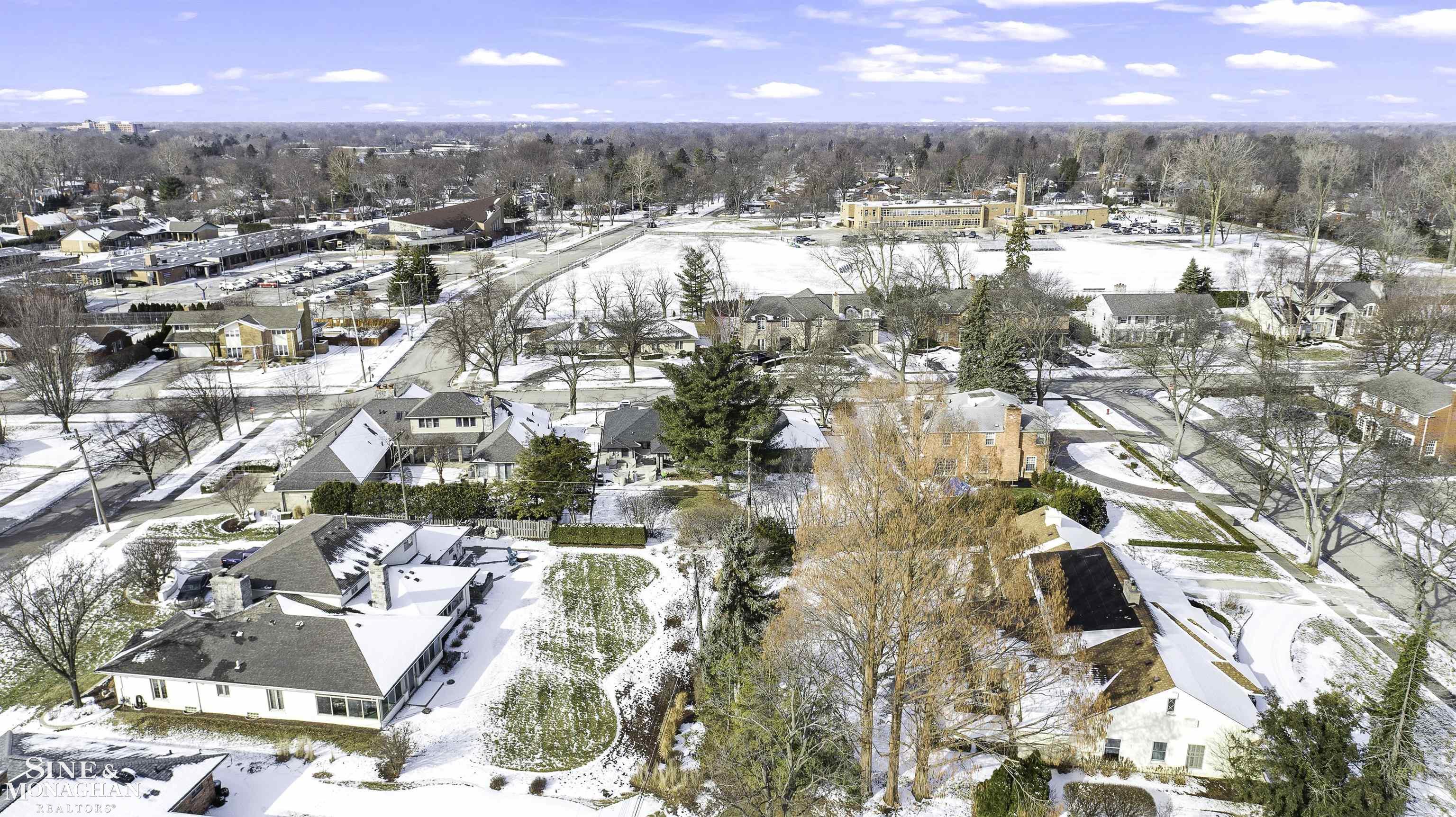 66 Fairford Road Grosse Pointe, MI 48236 - Photo 46 of 60 50166406-a2f9e117-9390-45ec-be5a-035b6fdc56bf.JPG