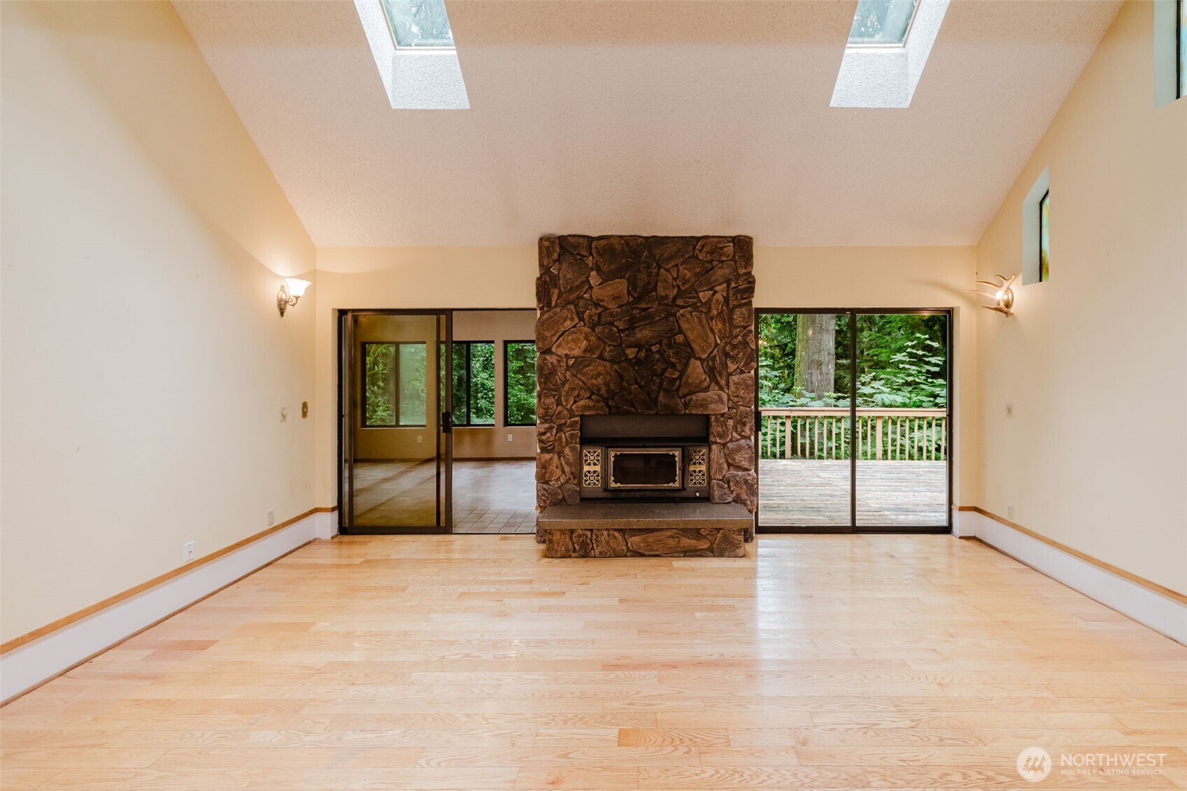 8565 Phillips Road Southeast Port Orchard, WA 98367 - Photo 7 of 39 Gallery Image 7