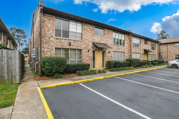 $62,500 | 1820 East Kings Highway, Unit 242, Shreveport, LA 71105