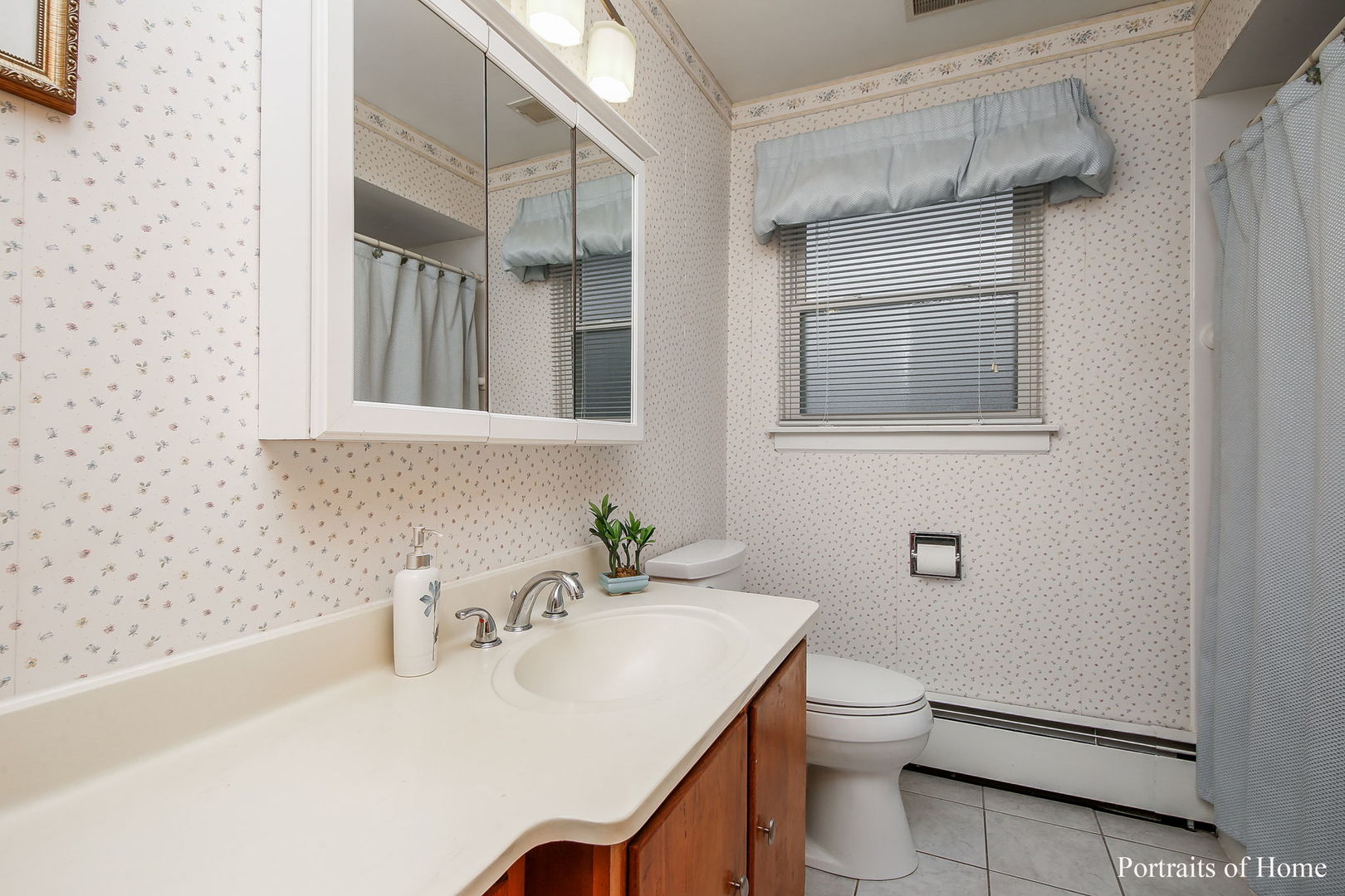 119 Highland Road Willowbrook, IL 60527 - Photo 7 of 10