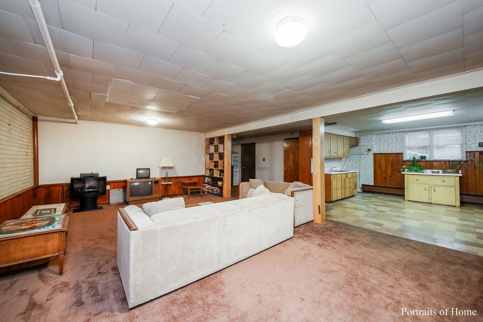 119 Highland Road Willowbrook, IL 60527 - Photo 8 of 10