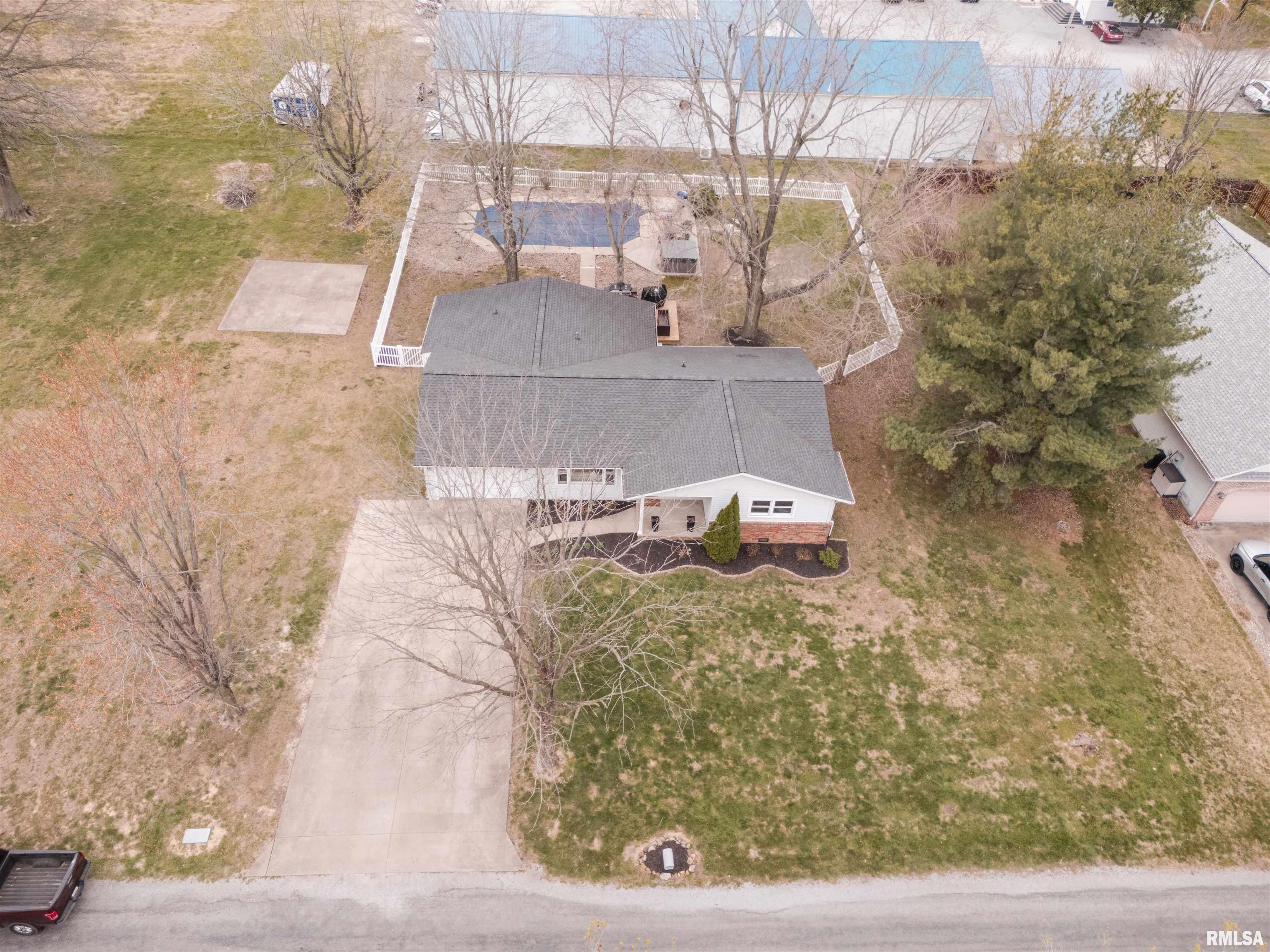 2901 Delora Lane Herrin, IL 62948 - Photo 25 of 30