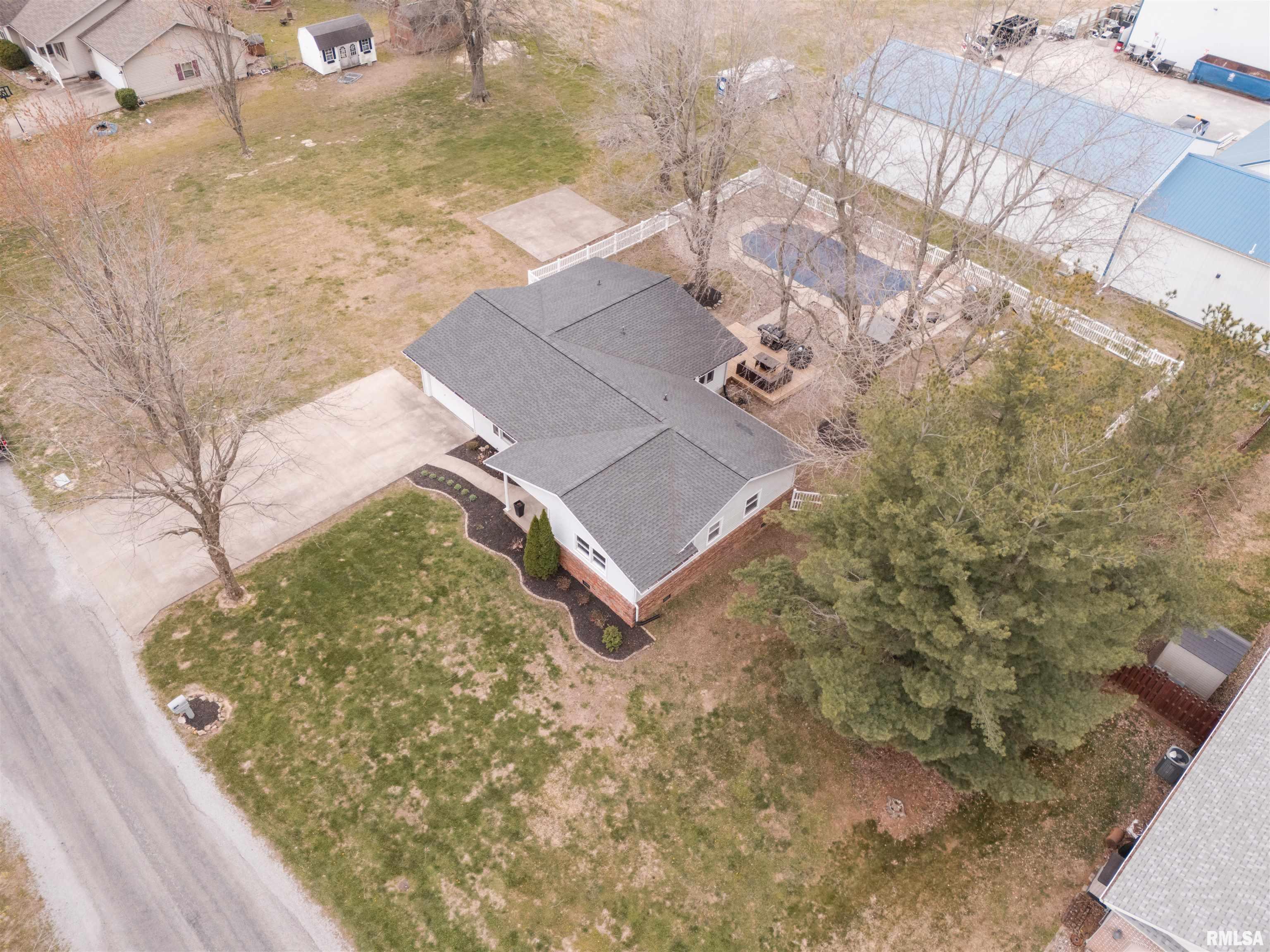 2901 Delora Lane Herrin, IL 62948 - Photo 26 of 30