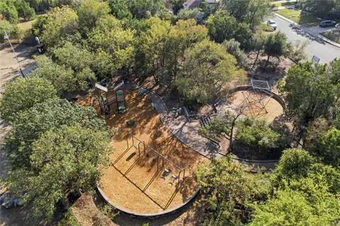 $684,000 | 10902 Sierra Oaks, Austin, TX 78759