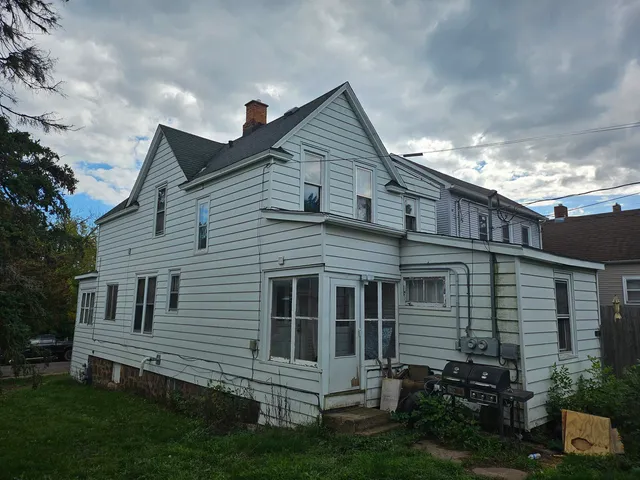 $187,400 | 917 East 7th Street, Duluth, MN 55805