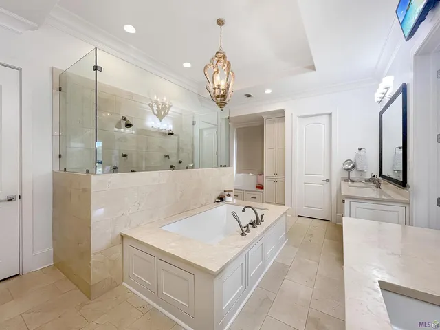 $1,399,900 | 25792 Carnoustie Way, Denham Springs, LA 70726