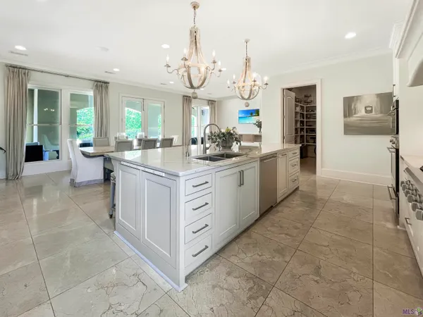 $1,300,000 | 25792 Carnoustie Way, Denham Springs, LA 70726