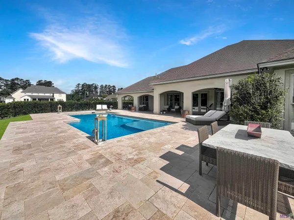$1,300,000 | 25792 Carnoustie Way, Denham Springs, LA 70726