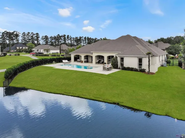 $1,300,000 | 25792 Carnoustie Way, Denham Springs, LA 70726