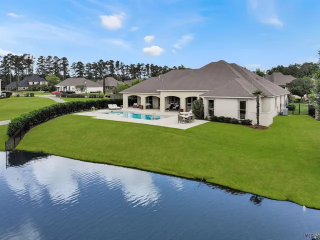 $1,399,900 | 25792 Carnoustie Way, Denham Springs, LA 70726