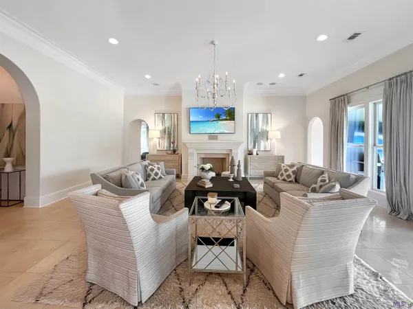 $1,300,000 | 25792 Carnoustie Way, Denham Springs, LA 70726