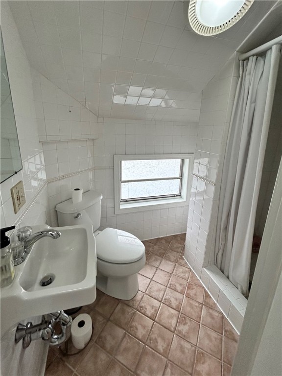 15 Chestnut Street Newport, RI 02840 - Photo 12 of 19