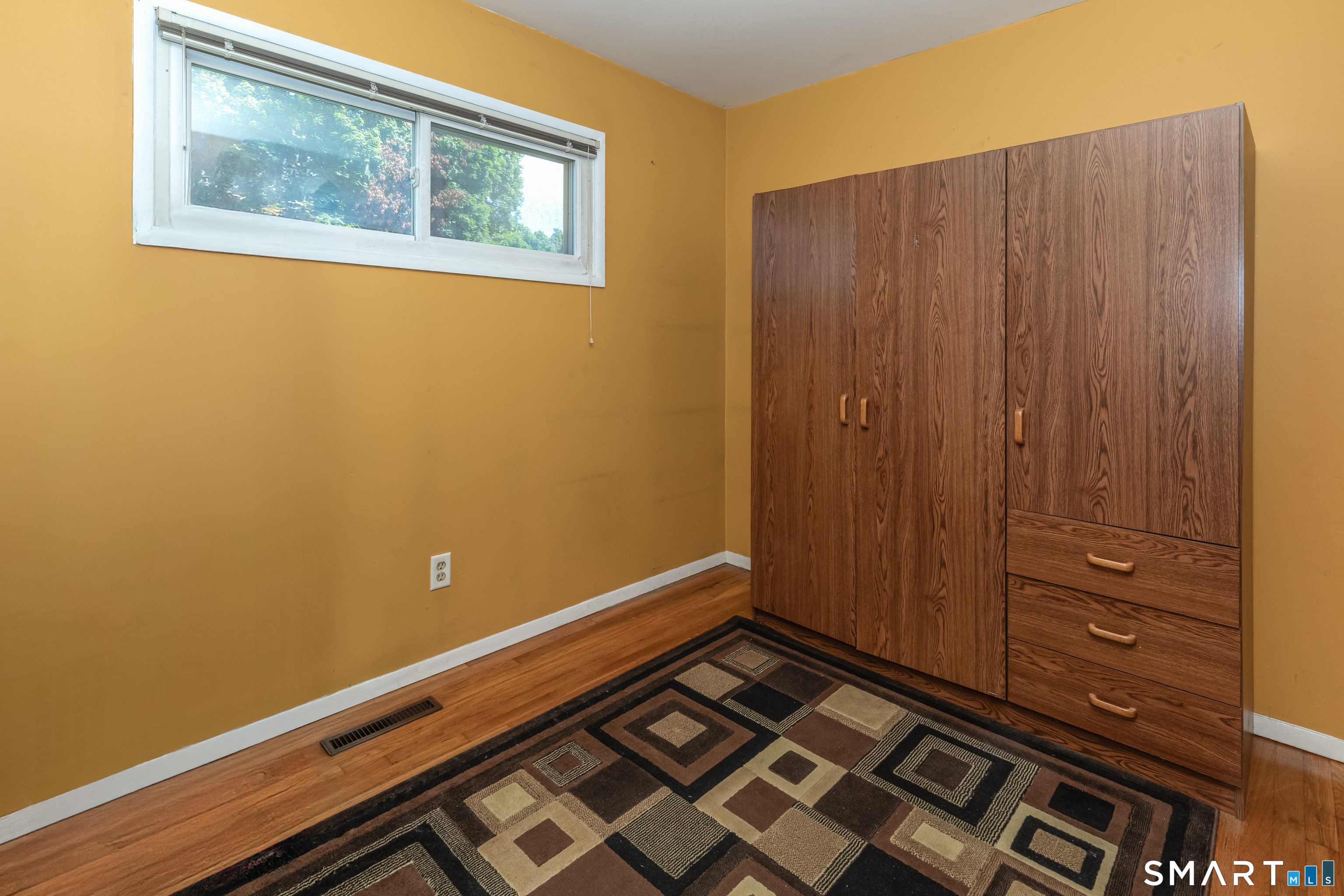 18 Harris Road Ansonia, CT 06401 - Photo 13 of 19 Gallery Image 13