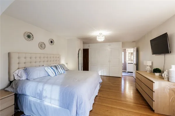 $674,000 | 86 Chadbourne Road, Brighton, NY 14618