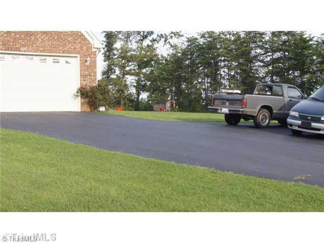 2643 Smith Road Stoneville, NC 27048 - Photo 2 of 16 Exterior Front.