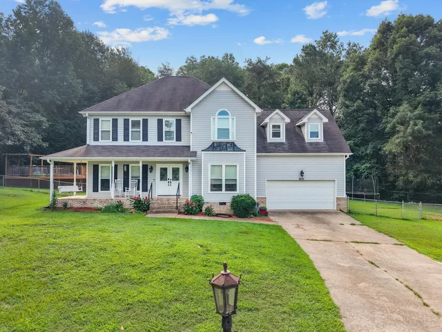 $450,000 | 8806 Grey Wolf Drive, Ooltewah, TN 37363