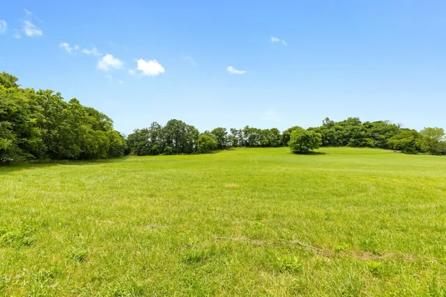 $1,800,000 | 1914 Thompson's Station Road West, Thompson's Station, TN 37179