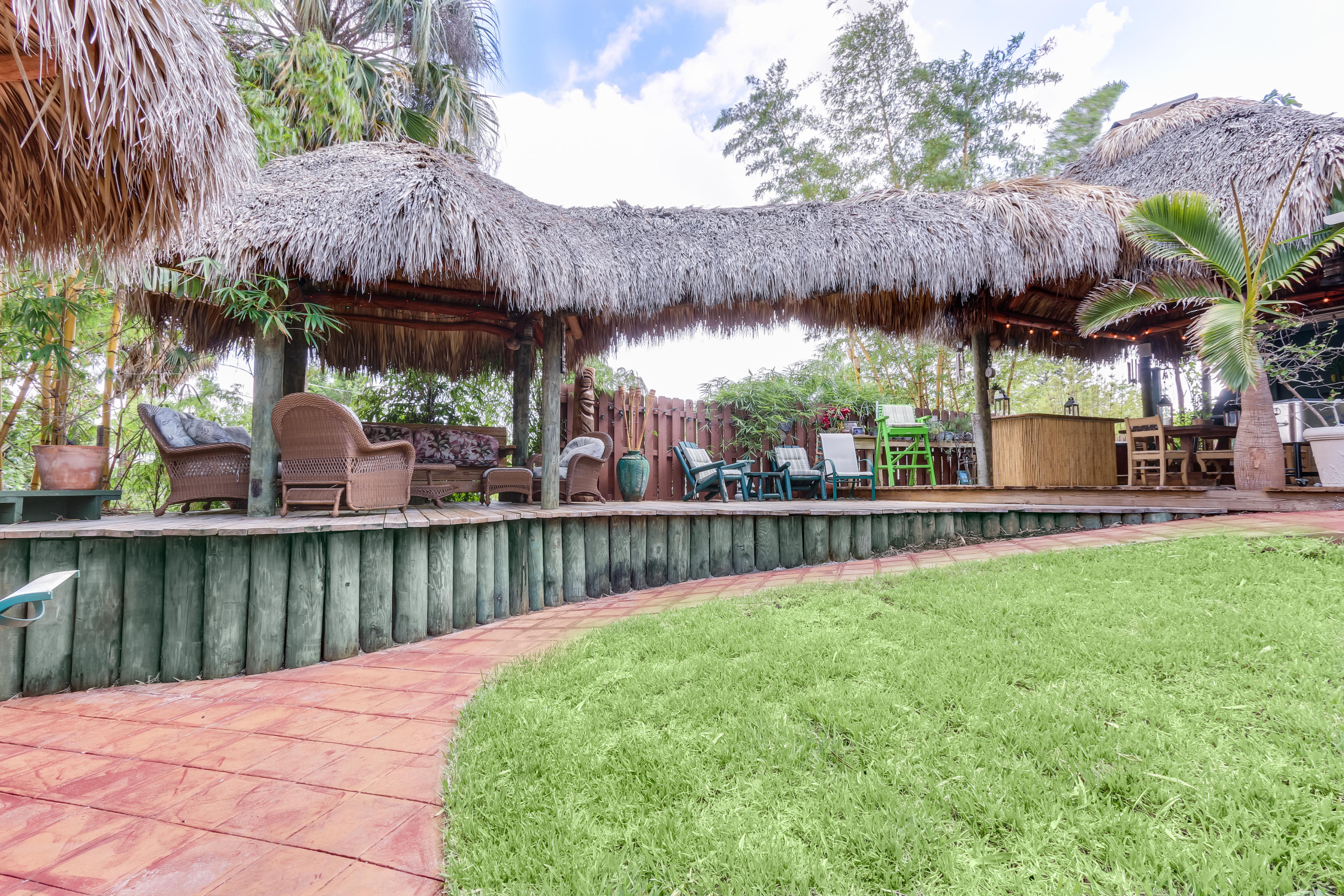 1811 High Ridge Road Lake Worth, FL 33461 - Photo 9 of 39 Tiki Hut