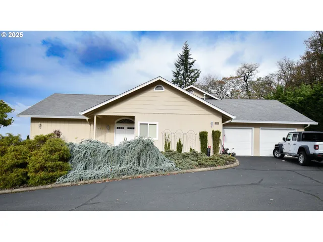$699,000 | 1356 Southeast Laurel Court, Roseburg, OR 97470