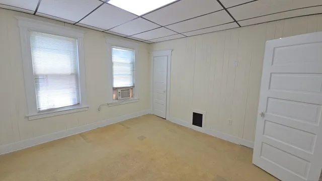 $2,100 | 21 Oakwood Street, East Hartford, CT 06108