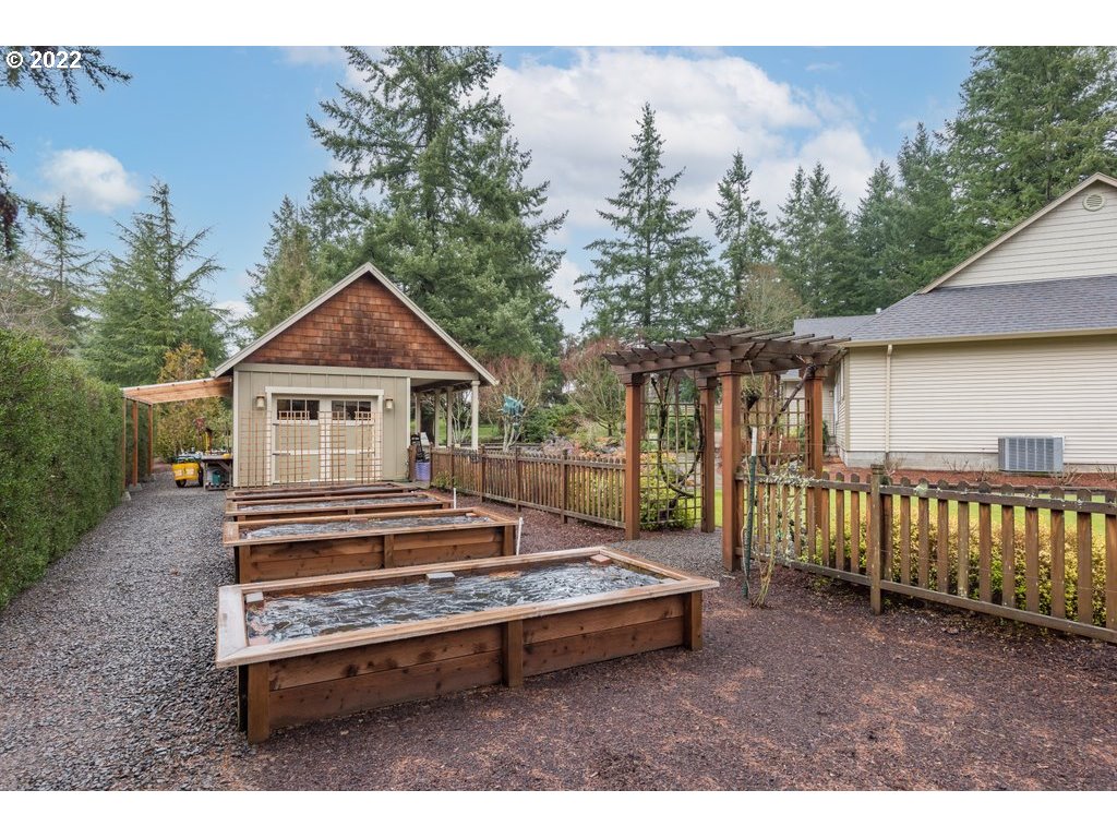 13831 South Carus Road Oregon City, OR 97045 - Photo 28 of 32 a house view with a outdoor space