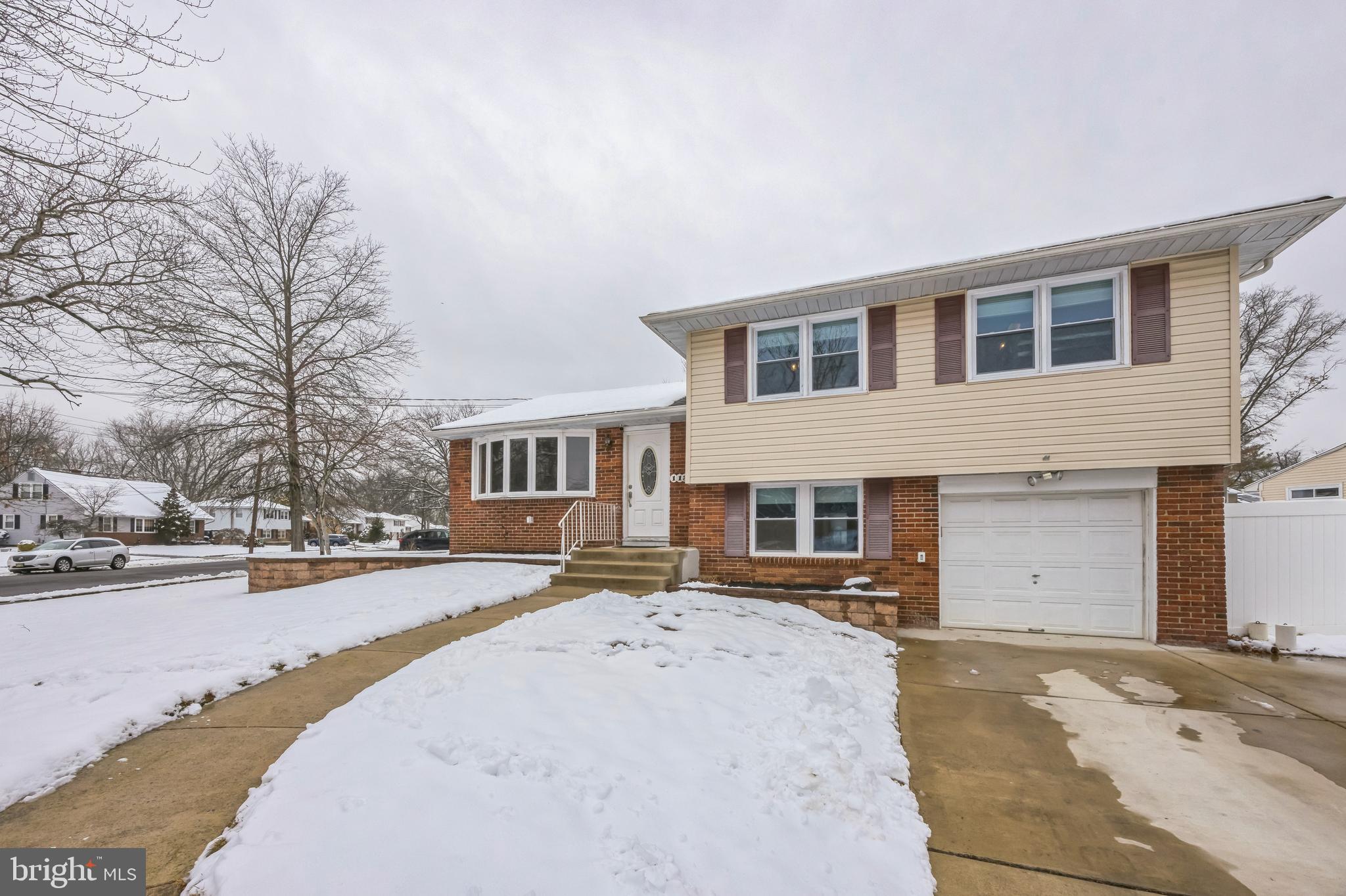 1130 West Valleybrook Road Cherry Hill, NJ 08034 - Photo 2 of 35 Gallery Image 2