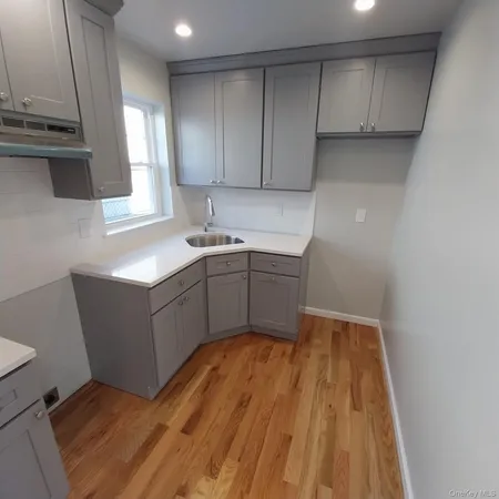 $3,300 | 343 Jackson Street, Unit 3, Hempstead, NY 11550