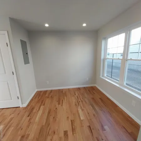 $3,250 | 343 Jackson Street, Unit 3, Hempstead, NY 11550