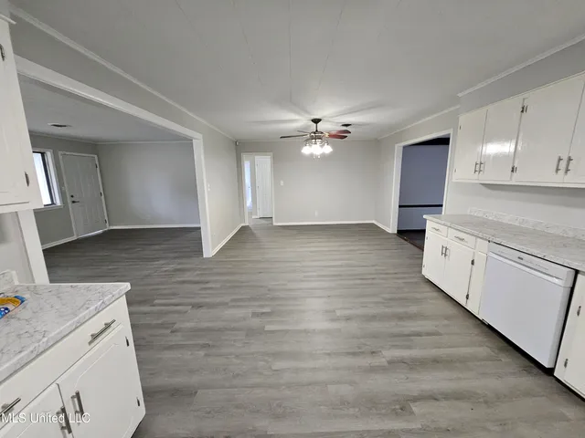 $205,000 | 2112 Country Club Drive, Yazoo City, MS 39194