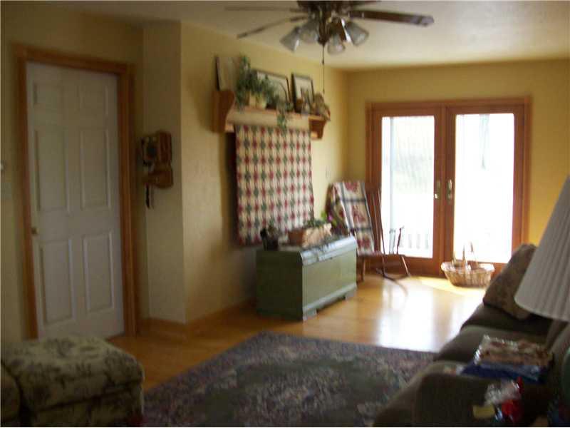 174 Kendi Road Mount Pleasant, PA 15666 - Photo 16 of 22 Other. Private sitting room for master suite