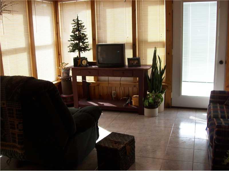 174 Kendi Road Mount Pleasant, PA 15666 - Photo 7 of 22 Sunroom.