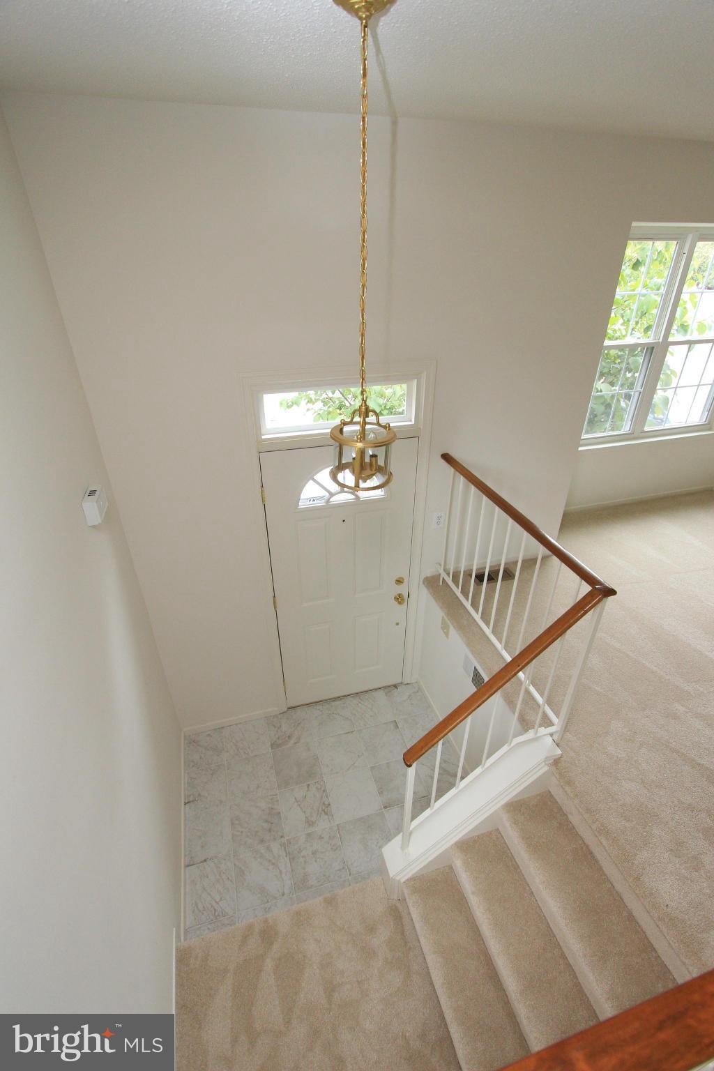 2318 Hunters Square Court Reston, VA 20191 - Photo 3 of 28 Multi-Level Foyer