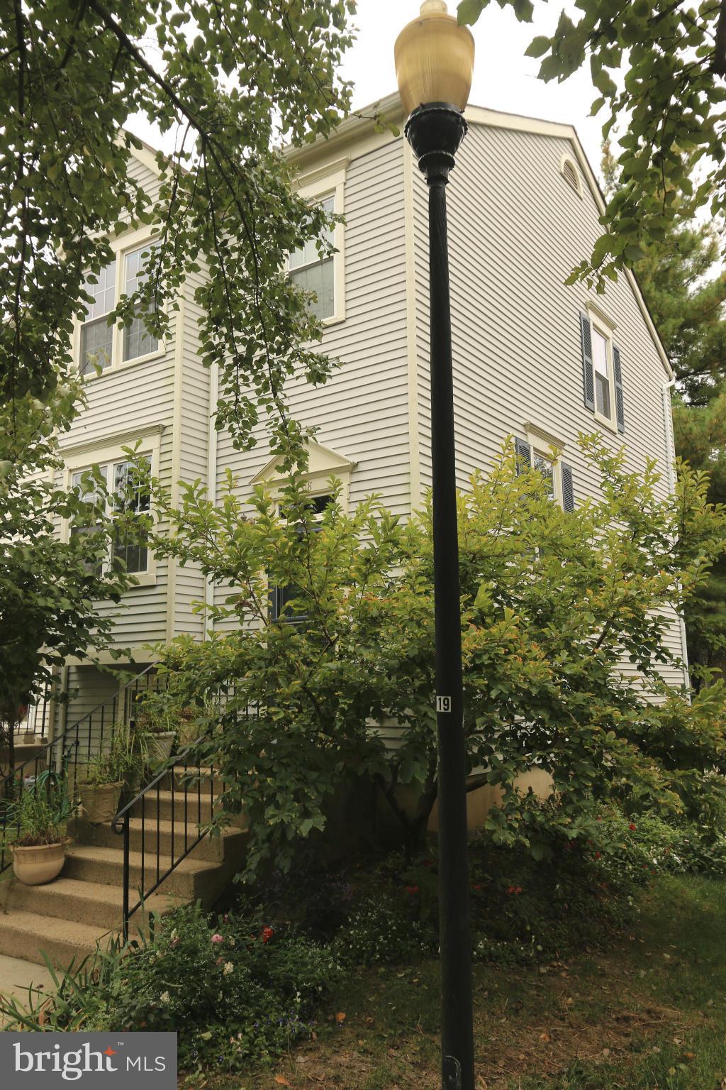 2318 Hunters Square Court Reston, VA 20191 - Photo 24 of 28 Exterior (General)